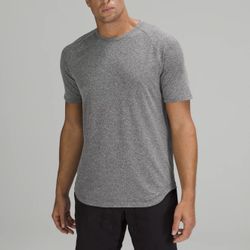 LULULEMON Mens Heathered Dark Grey Stripe Drysense Training Short Sleeve Shirt