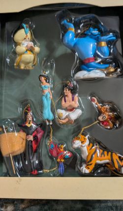 Disney Aladdin Christmas Collection Storybook Ornament Set
