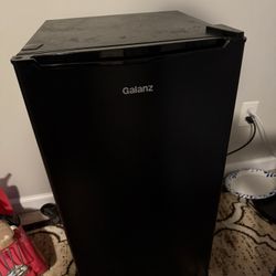 Mini Refrigerator 
