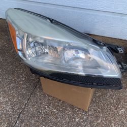 2013 Ford Escape Right Side Headlight