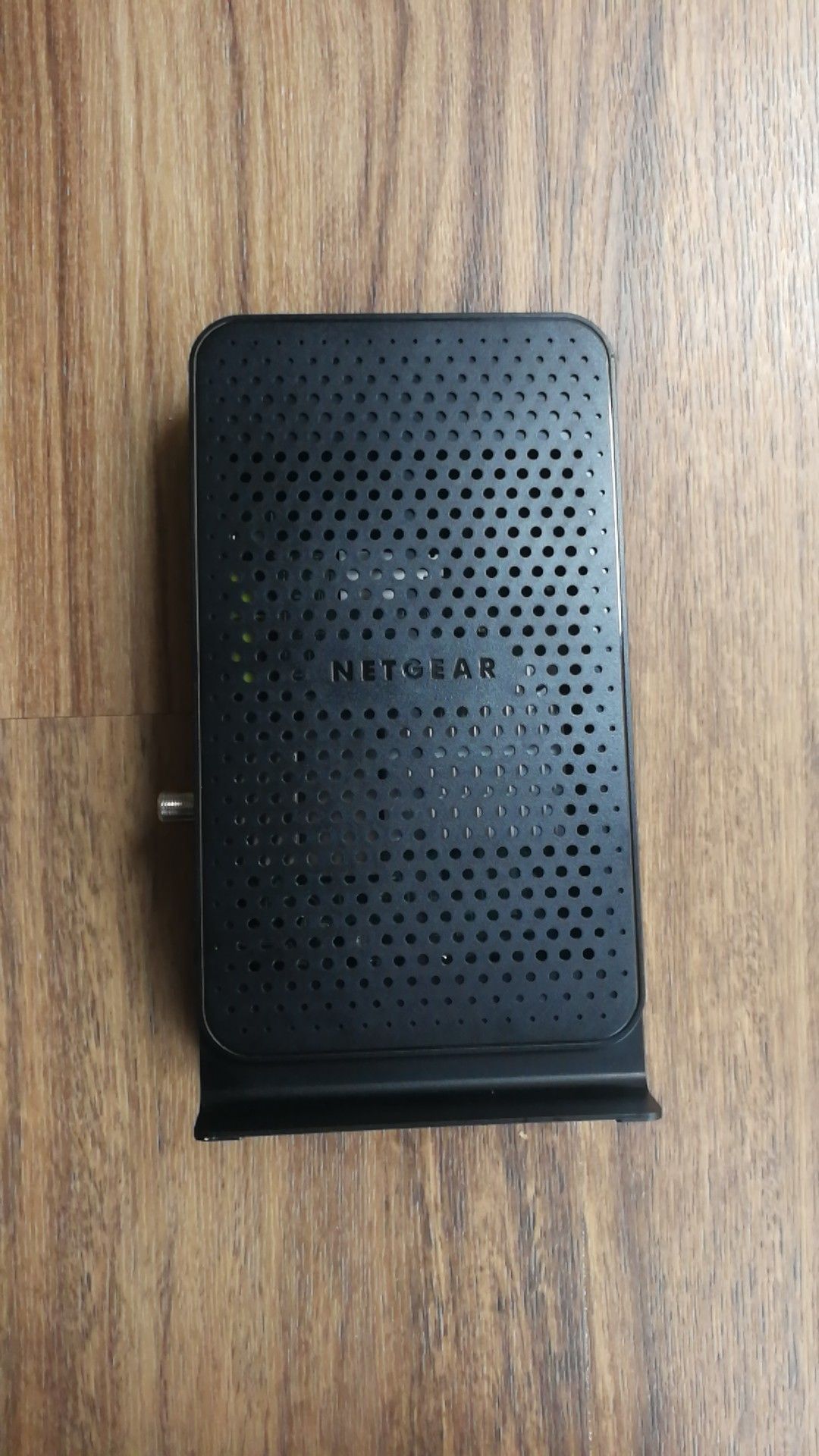 NETGEAR N600 CABLE MODEM ROUTER (C3700)