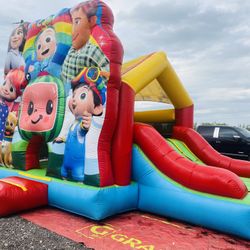 Bounce House, Brincolin