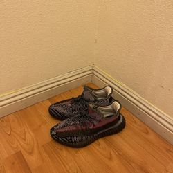 Yeezy 350 V2 Yecheil