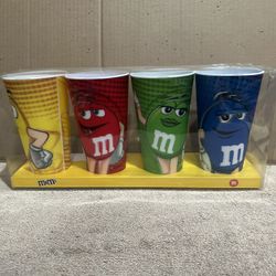 M & M World Characters 24.0Z Tumblers Lenticular Cups Set Of 4 3D..