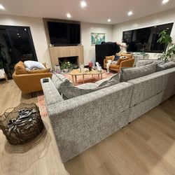 Comfortable Modular Couch 