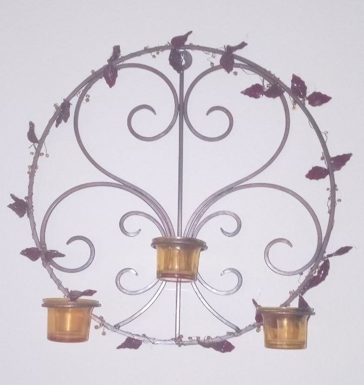 Wall candle holder