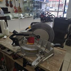 Miter Saw  Dws713