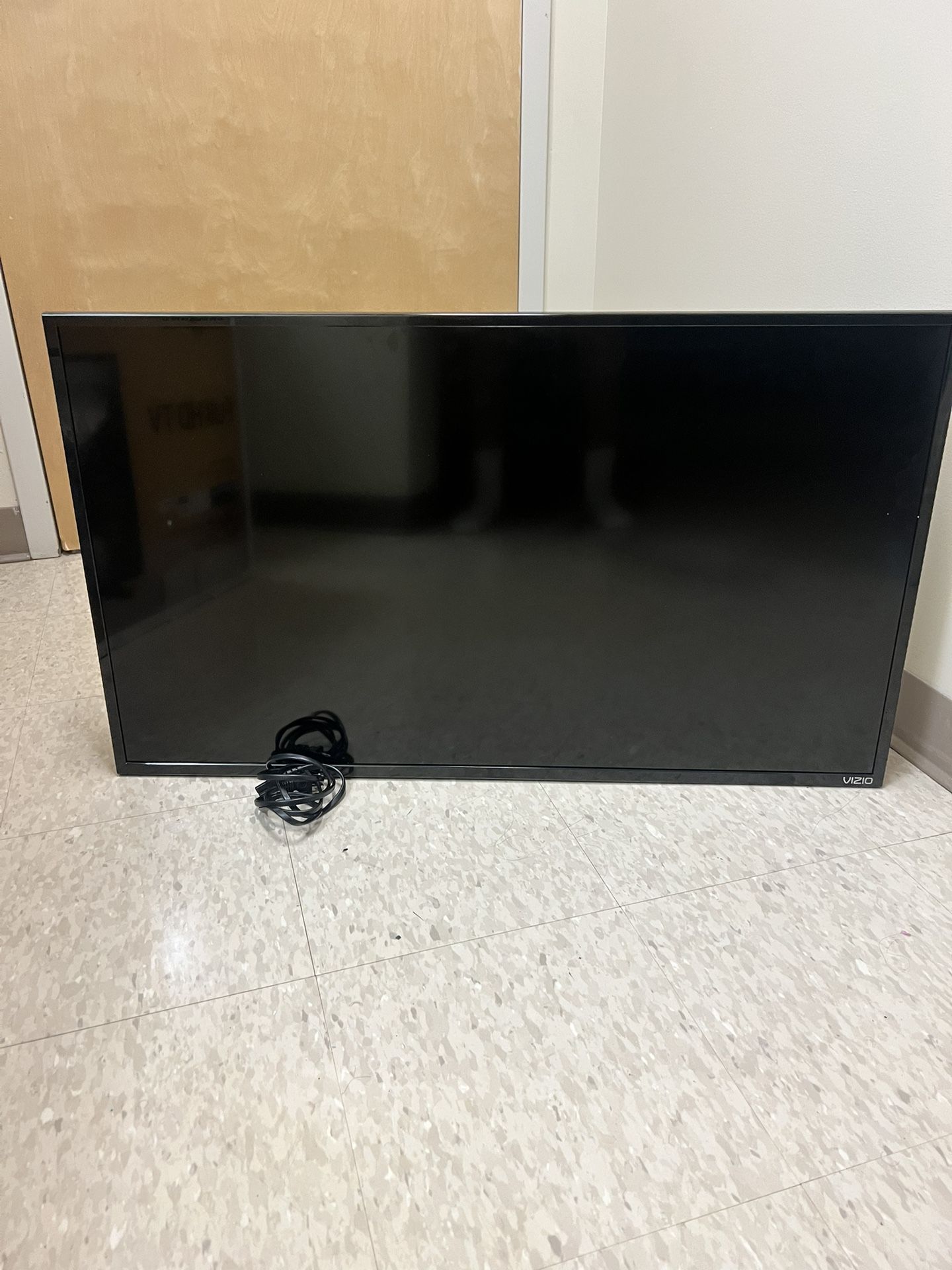 40 Inch Vizio TV