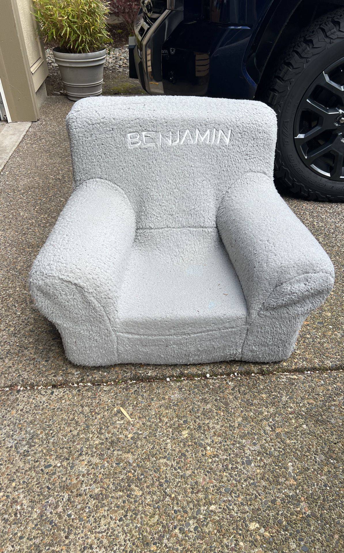 Toddler Pottery Barn Chair 