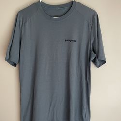 Patagonia Mens Medium T-shirt 