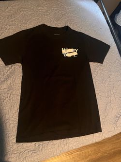 Black money dept shirt size small