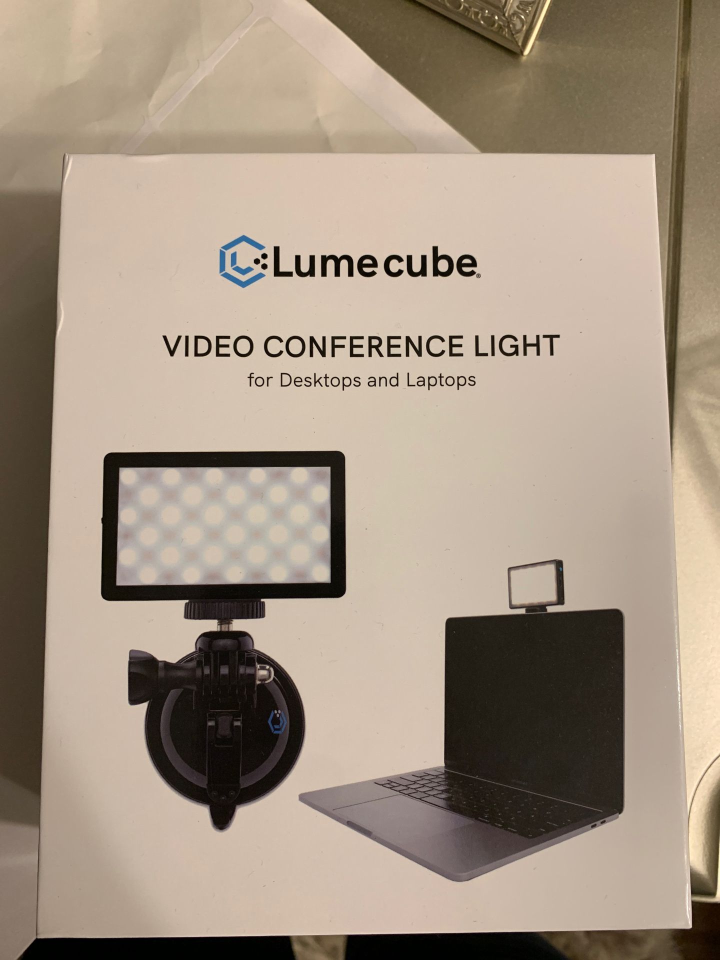 Video conference light