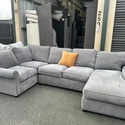 Sectional Couch 