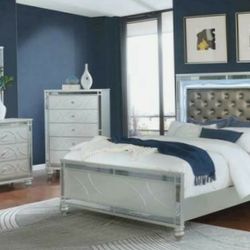 New 4pc Queen Bed Set
