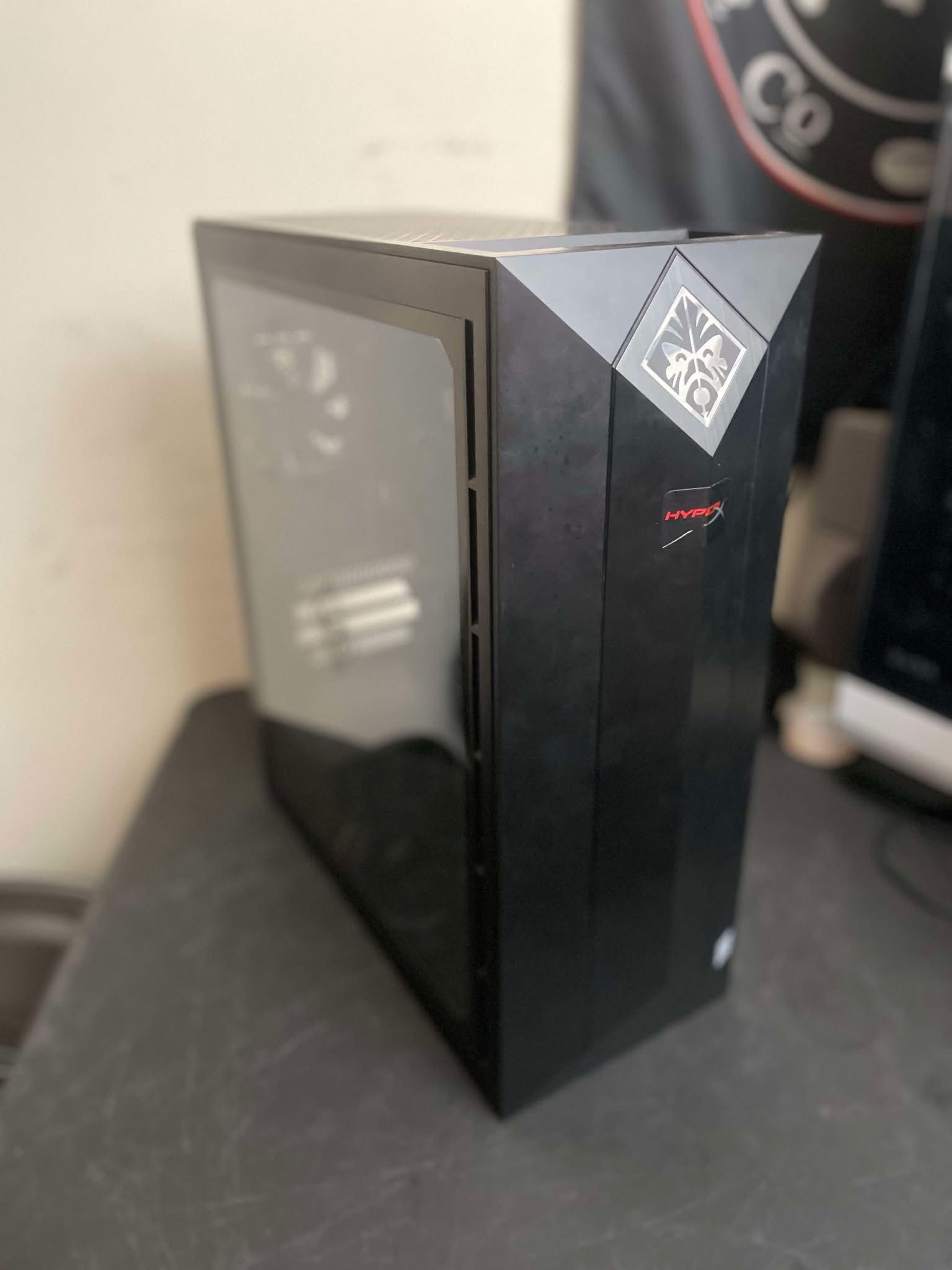 PC PRICE IS NEGOTIABLE
