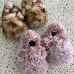 0-3 Months Slippers $5 Set