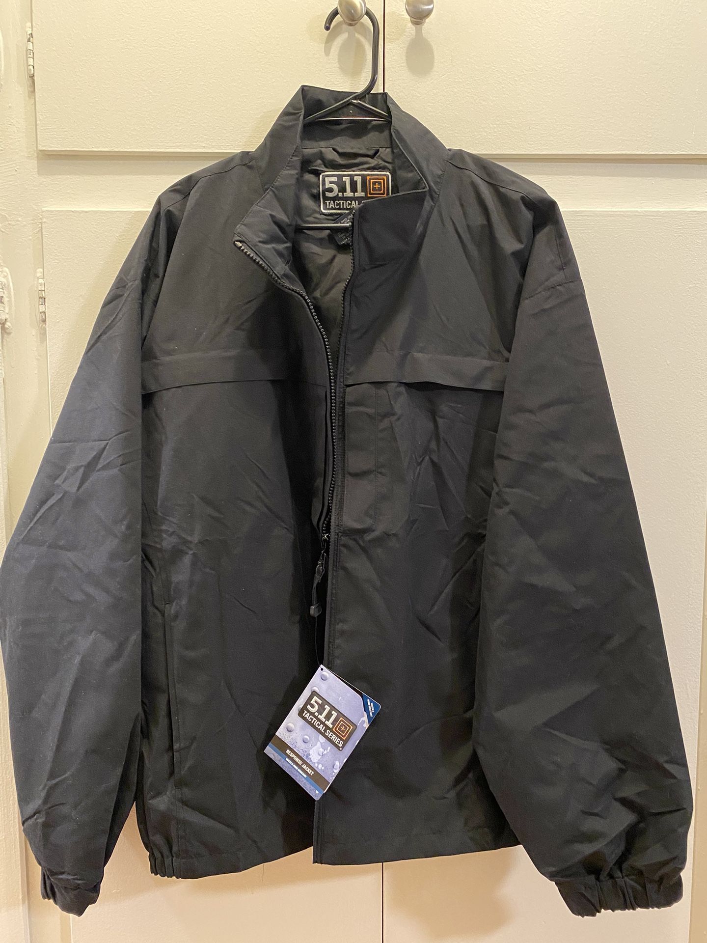5.11 Tactical ResponseJjacket xl  Waterproof / Wind Resistant