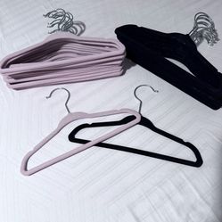Children’s Velvet Clothing Hangers (38)