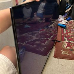 TV AS IS 60”