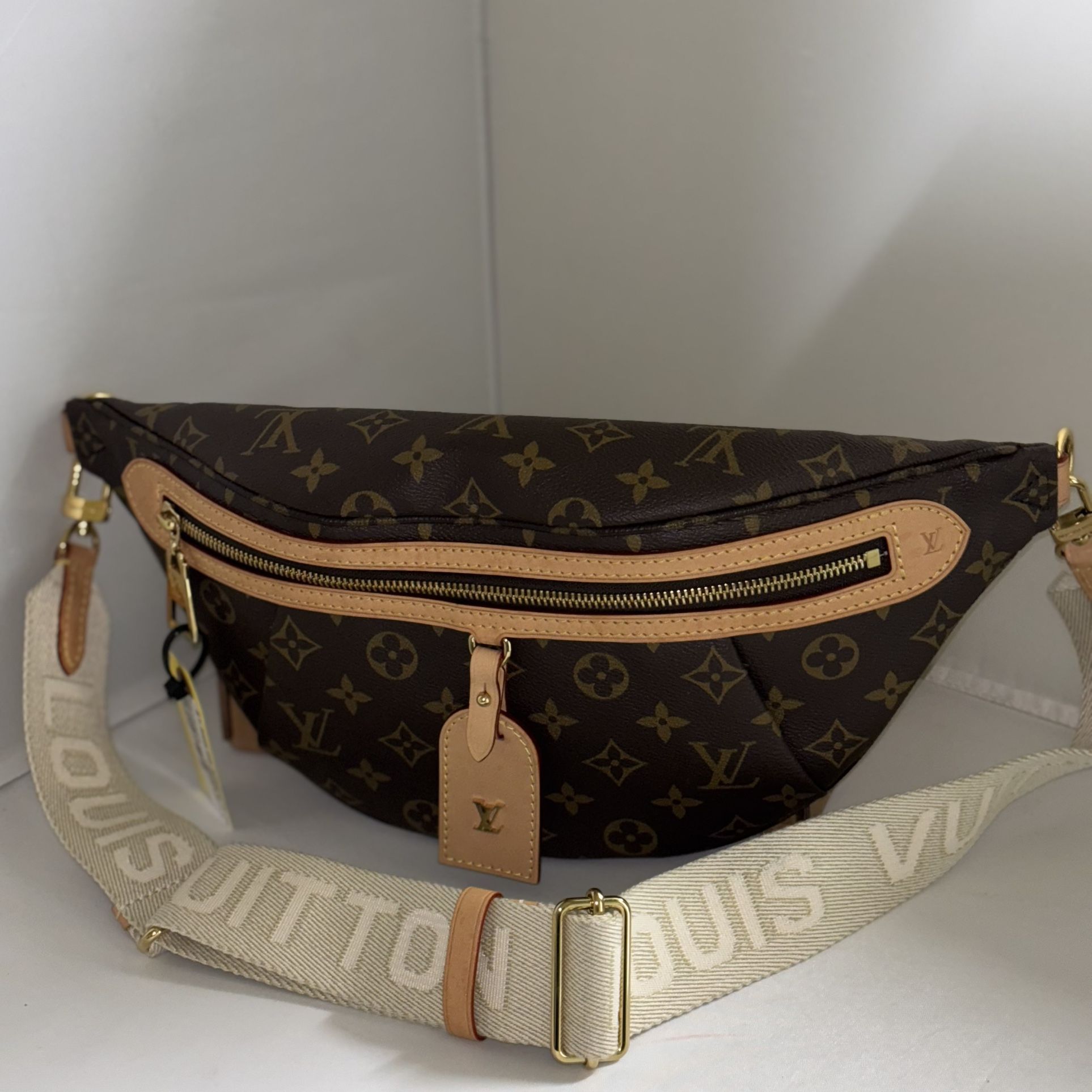 Louis Vuitton Monogram High Rise Bum Belt