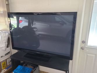 Calling all Gamers- 60" plasma TV