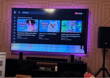 Samsung 85” TV smart tizen UHD 2020