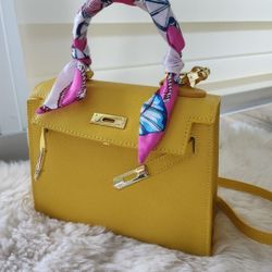 📌AVAILABLE 📌Hermes Kelly Genuine Leather Bag With Strap And Twilly