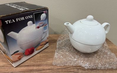 Brand New "Tea for One" Set – Only $12! ☕