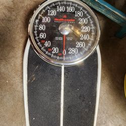 Health-o-Meter Pro Model# 160 Bigfoot I Step-On. Scale
