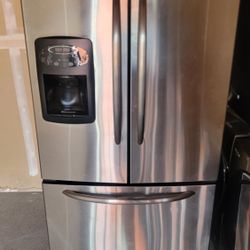 Maytag Stainles  No Ice Maker