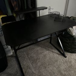 Black Gaming Desk