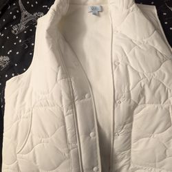 Brand New Croft & Barrow White Button Up Vest With Pockets