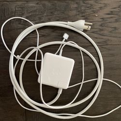 Apple MacBook Pro charger 85W