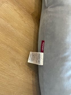 Momcozy pregnancy pillow