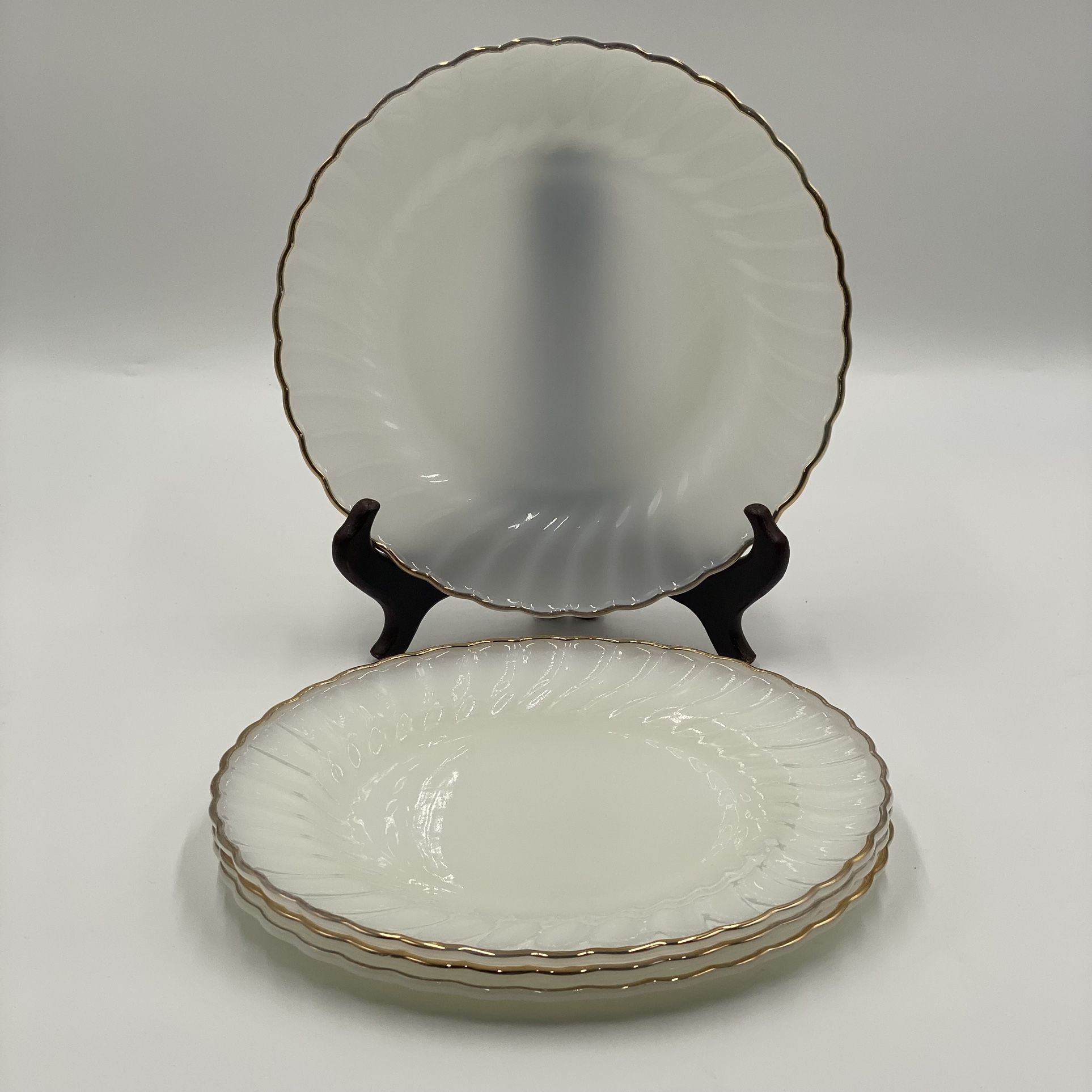 Fire King by Anchor Hocking Swirl Golden Shell Lustre Dinner Plates (Set of 4)