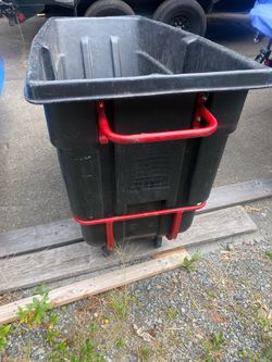 Rubbermaid push cart