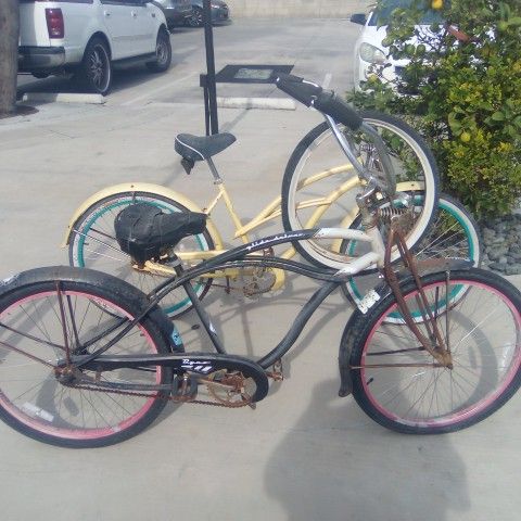 Two Classic Dyno Glide Deluxe Beach Cruiser
