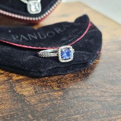 Pandora Jewelry Nearly Brand New. Purchased 2 Months Ago 