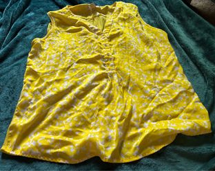 Woman's clothing