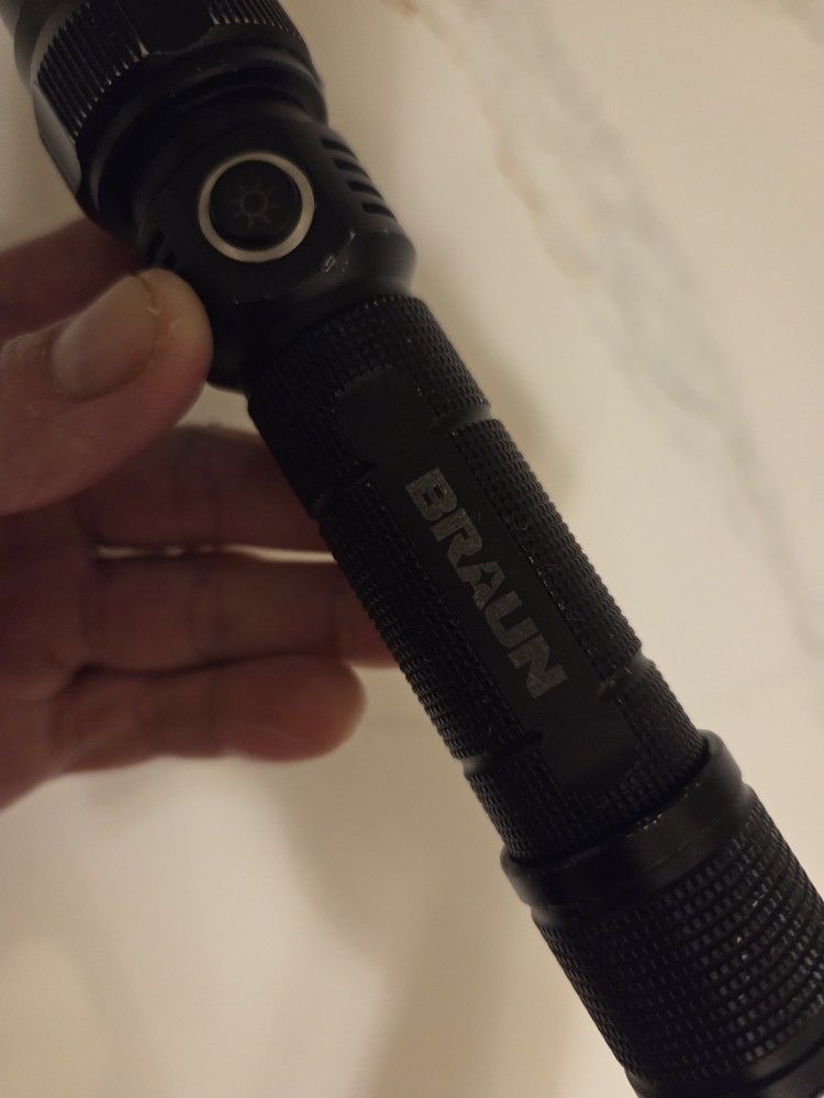Generic Braun 500 Lumen LED Rechargeable Magnetic Handheld Foldable Slim Bar Work Light, 16, Black. Used. No Charger. Can Use Any Type C Charger.