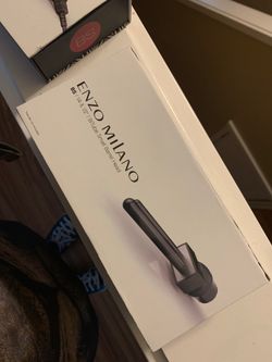 Interchangeable wand curling iron