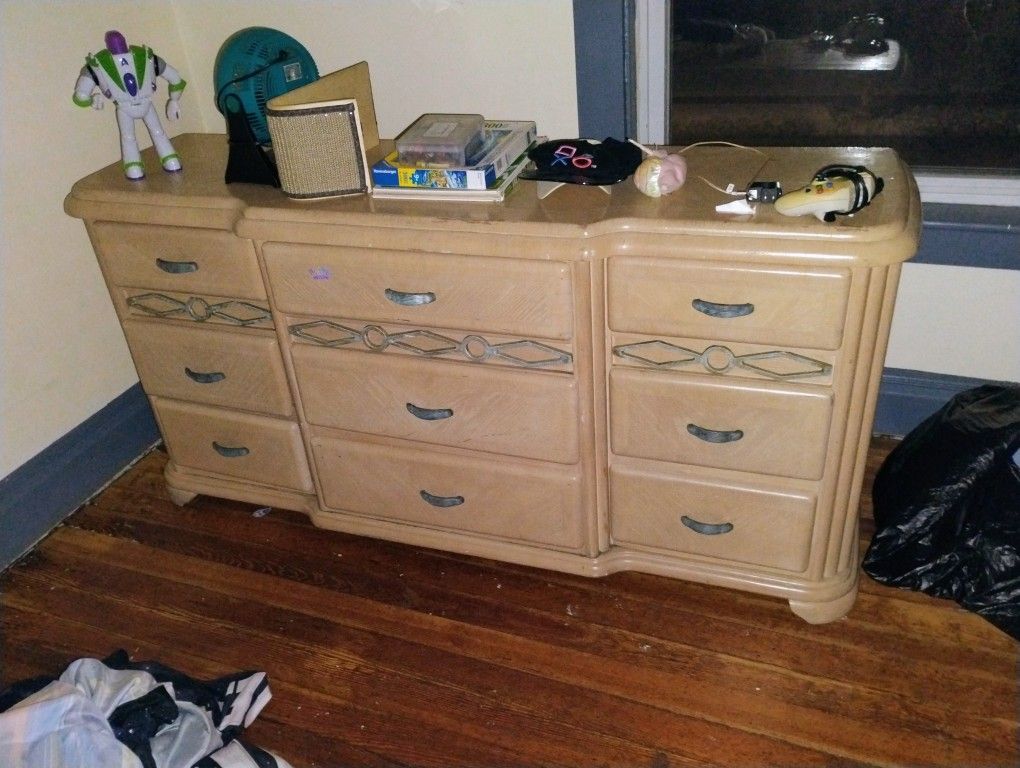 Household Dressers For Free