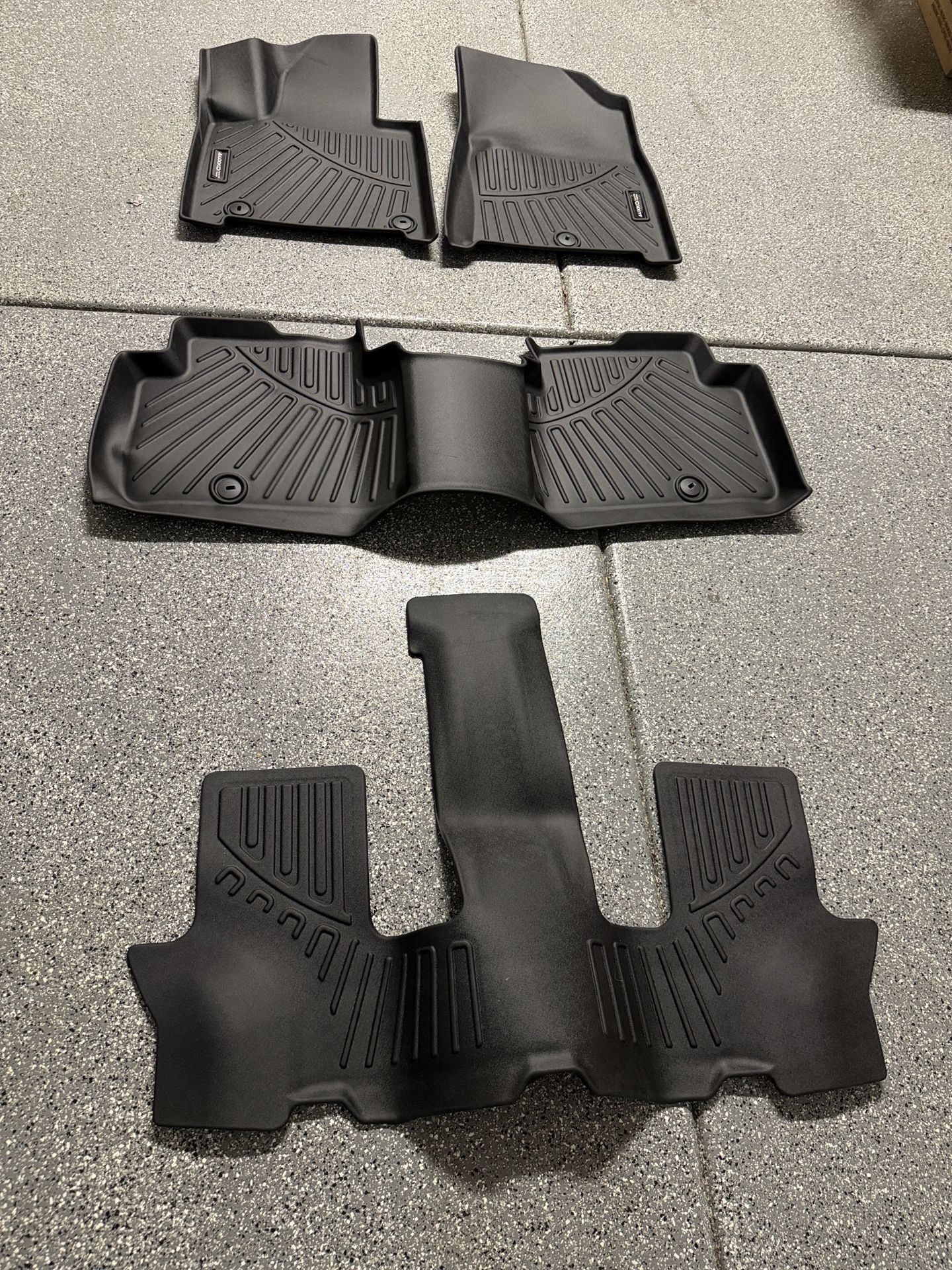 Hyundai Santa Fe Floor Mats -NEW 2024-2025