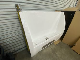 Britex Floor Mounted Urinal