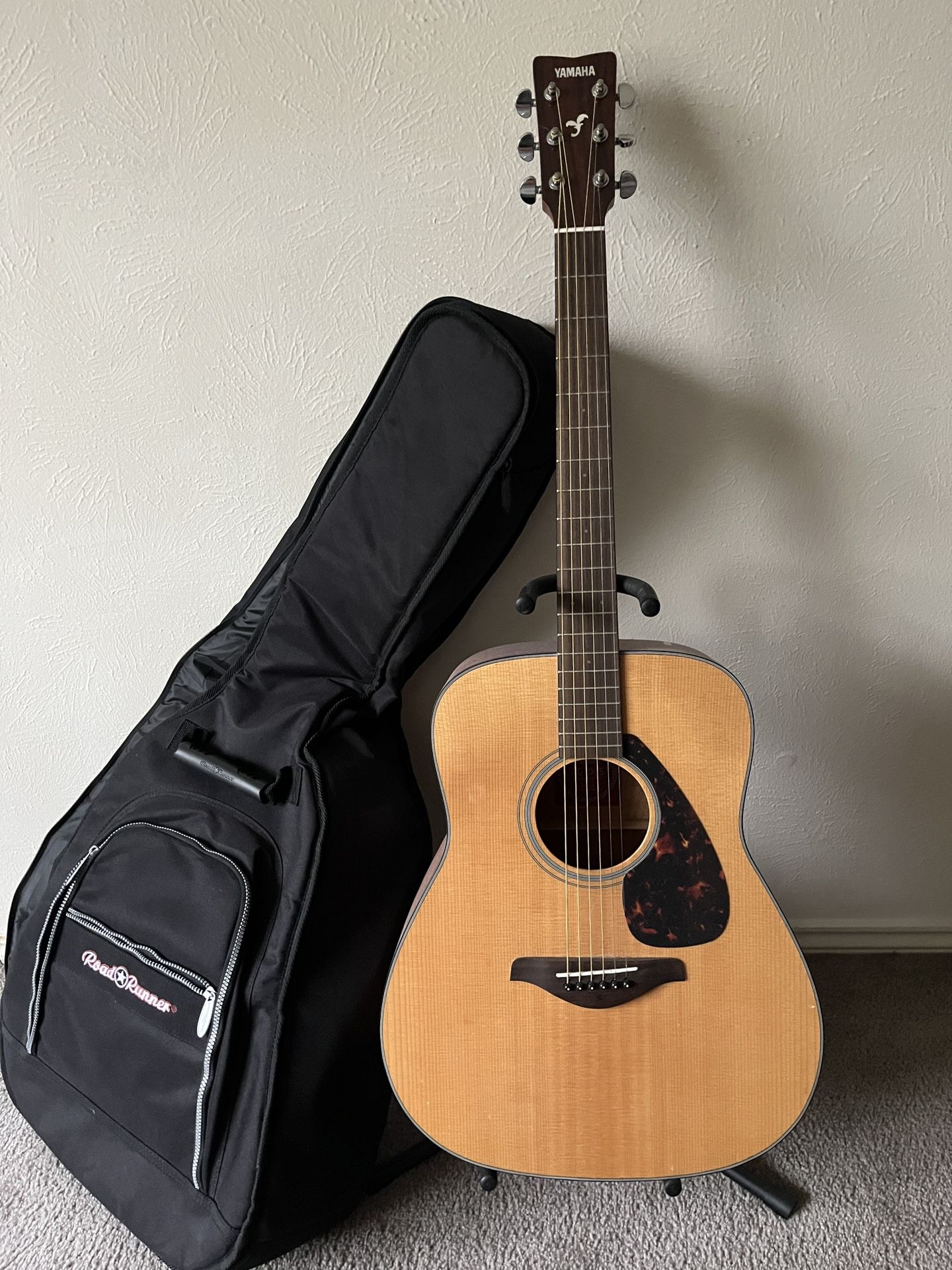 Yamaha FG700S Guitar Set 