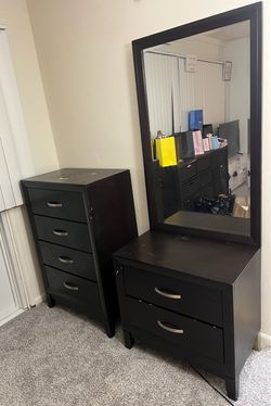 Two piece Dresser