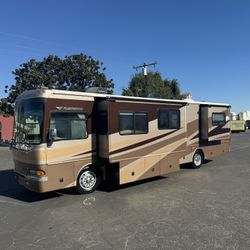 2005 Fleetwood Providence 39S 350HP Diesel Pusher 