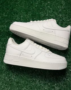 Nike Air Force 1 size 7.5