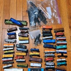 Lots Of N Scale Cars 