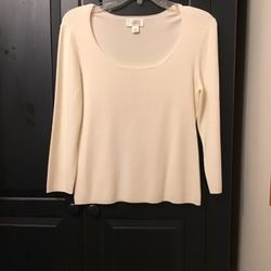 Women’s LOFT Ann Taylor Rayon/nylon off-white 3/4 sleeve pullover top… Size medium